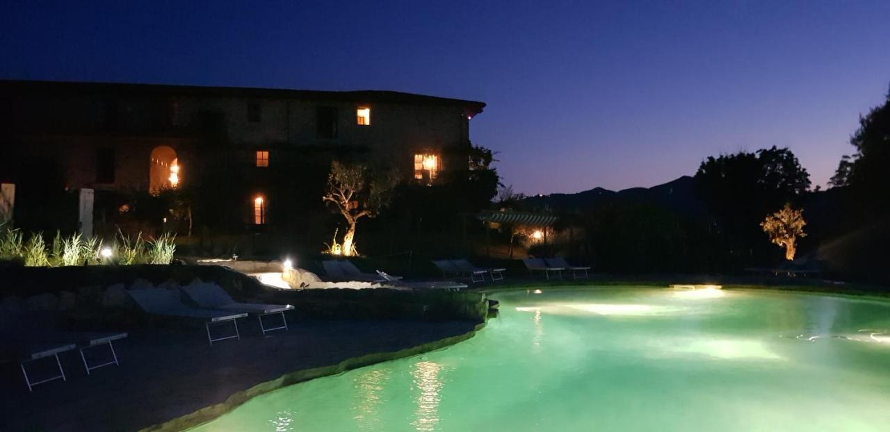 Hotel Podere Conti Filattiera Экстерьер фото