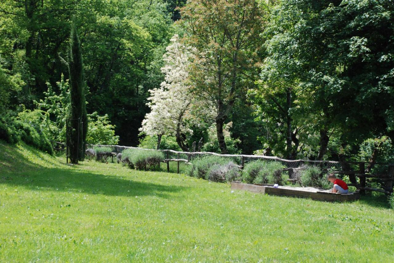 Hotel Podere Conti Filattiera Экстерьер фото