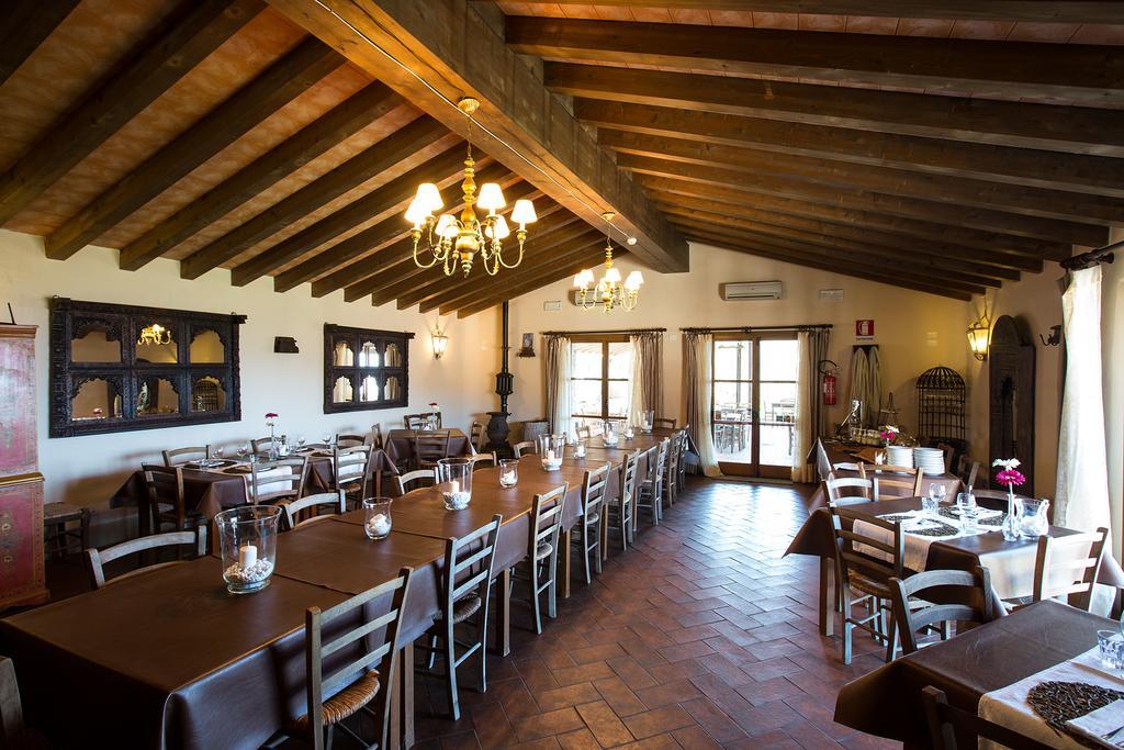 Hotel Podere Conti Filattiera Экстерьер фото