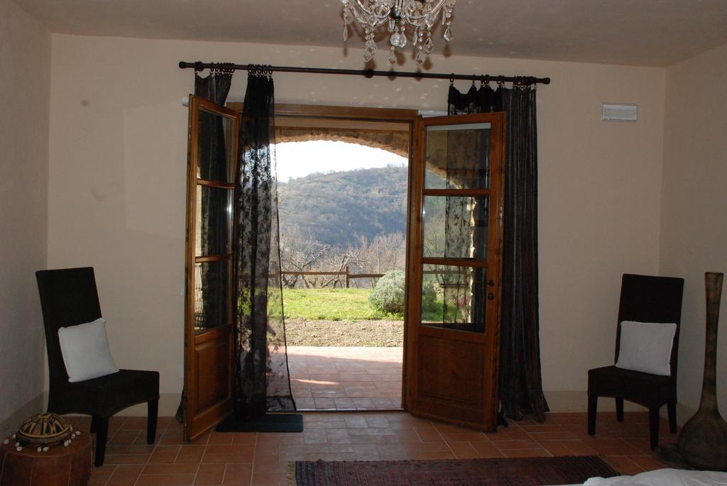 Hotel Podere Conti Filattiera Экстерьер фото