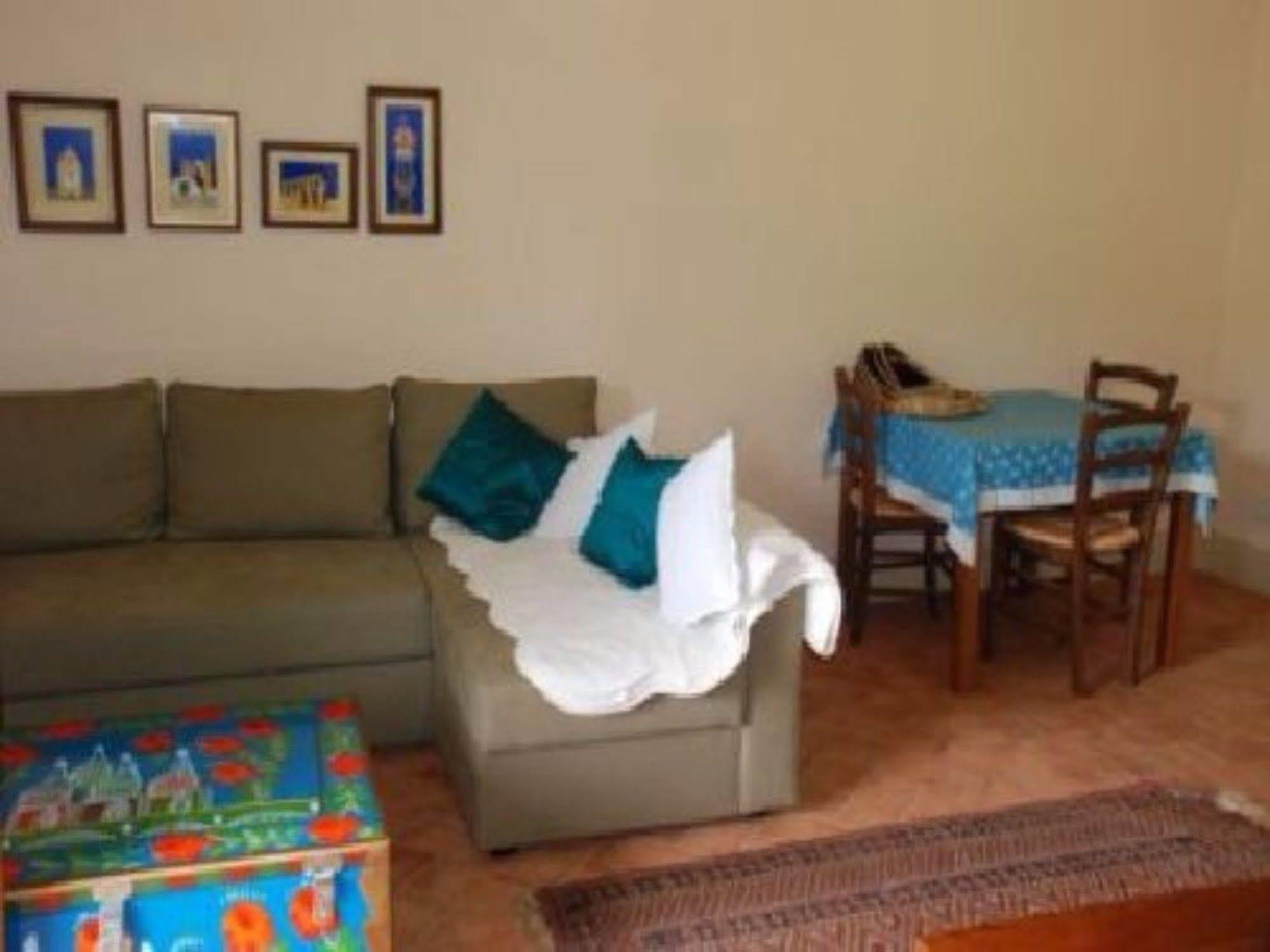 Hotel Podere Conti Filattiera Экстерьер фото