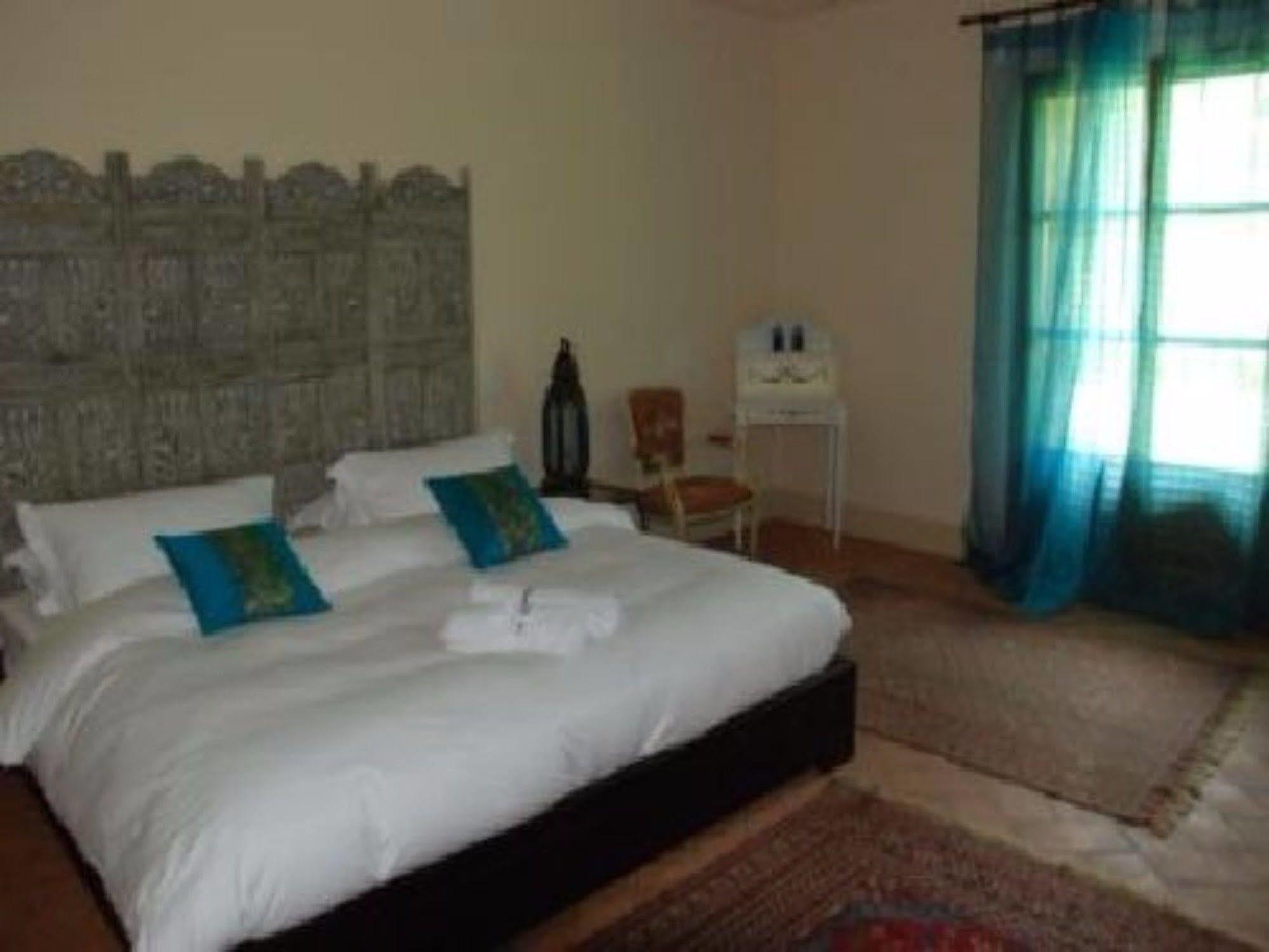 Hotel Podere Conti Filattiera Экстерьер фото
